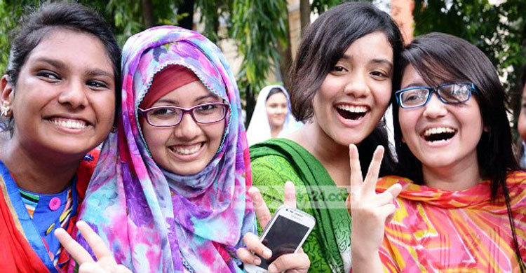 এগিয়ে বঙ্গবন্ধু কলেজ, ডুবেছে পৌর কলেজ