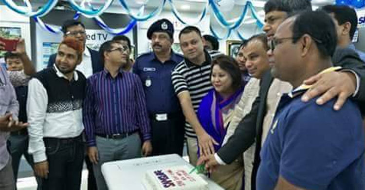 সাংসদ মোকতাদির-বাপ্পির অনুষ্ঠানে সেই বোস্টার মানিক