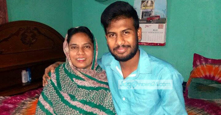 এইচএসসির ফলে ছেলের চেয়ে মা এগিয়ে