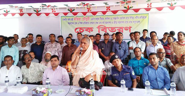 শেখ হাসিনা ক্ষমতায় না এলে দেশ পিছিয়ে যাবে : কৃষিমন্ত্রী