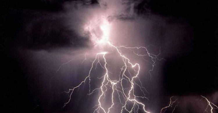 ঝিনাইদহে বজ্রপাতে নিহত ২