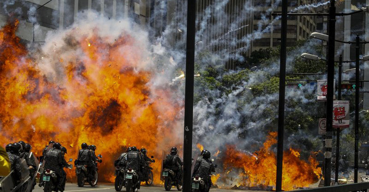 10 killed in Venezuela vote unrest