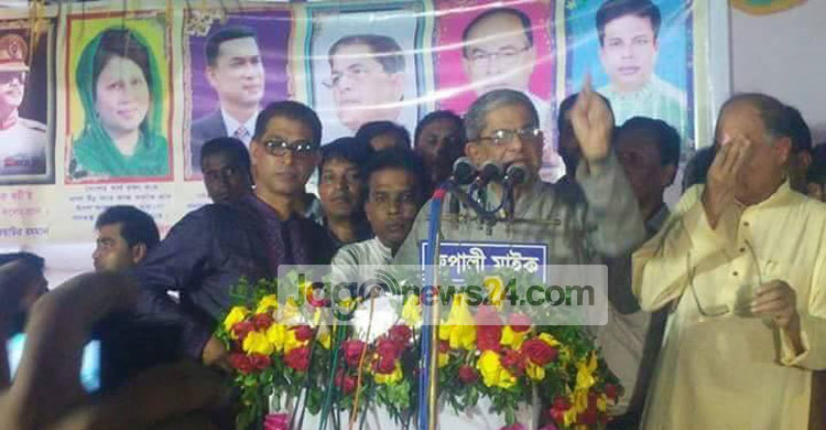 সরকার নিরপেক্ষ নির্বাচন দিতে ভয় পায় : ফখরুল