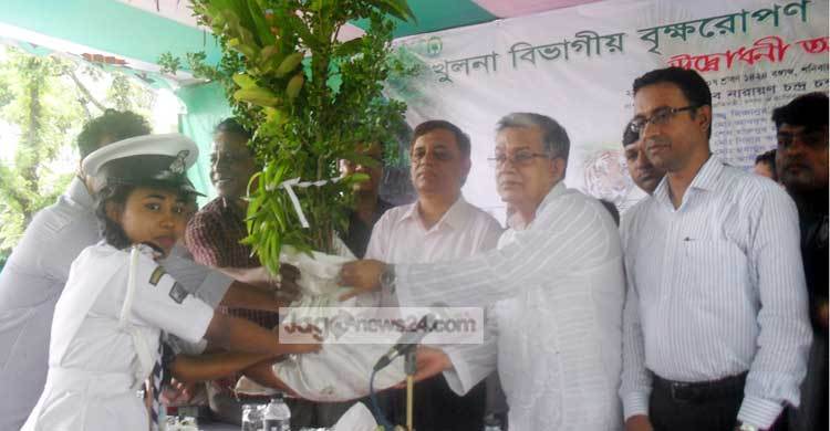 পরিবেশ রক্ষায় বৃক্ষরোপণের বিকল্প নেই