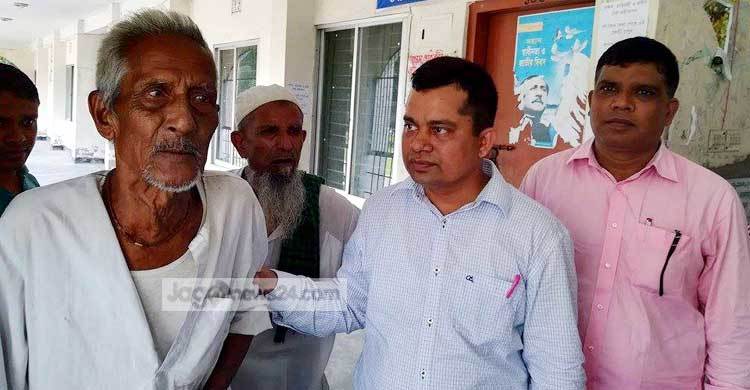 ৫ হাজার টাকায় ২২ হাজার পরিশোধ তবুও...