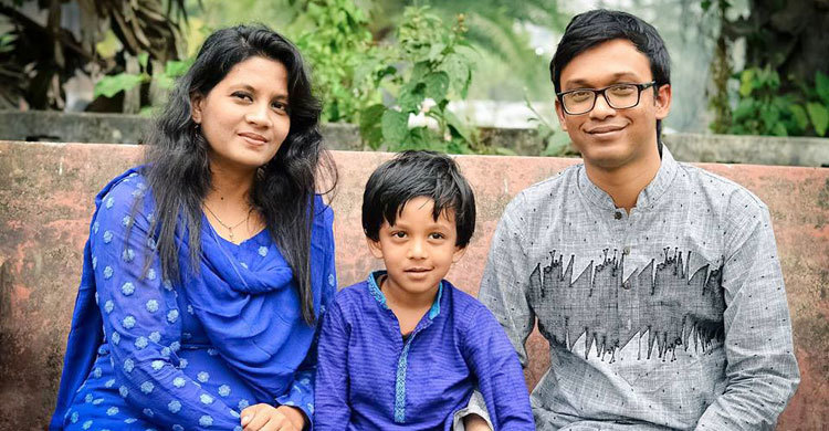 ‘বাবা কি দুষ্টু?’ প্রশ্ন তারিক সালমনের ছেলের