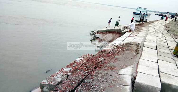 চৌহালীতে নির্মাণাধীন বাঁধের ১৫ মিটার বিলীন