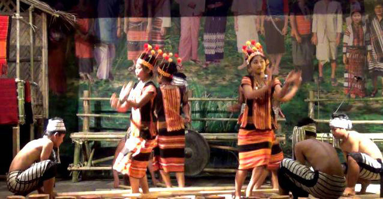 বান্দরবানে লোকসংগীত ও নৃত্যানুষ্ঠানের আসর