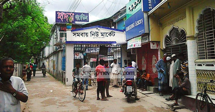 চুয়াডাঙ্গায় দোকানপাট বন্ধ : ঈদের কেনাকাটায় ভোগান্তি