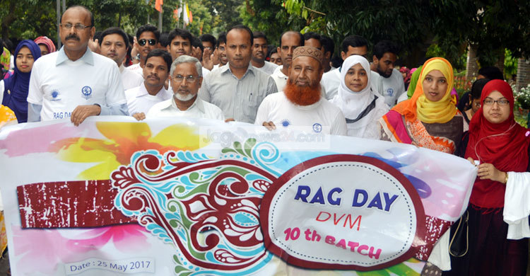 উৎসবমুখর পরিবেশে হাবিপ্রবিতে র‌্যাগ ডে উদযাপন