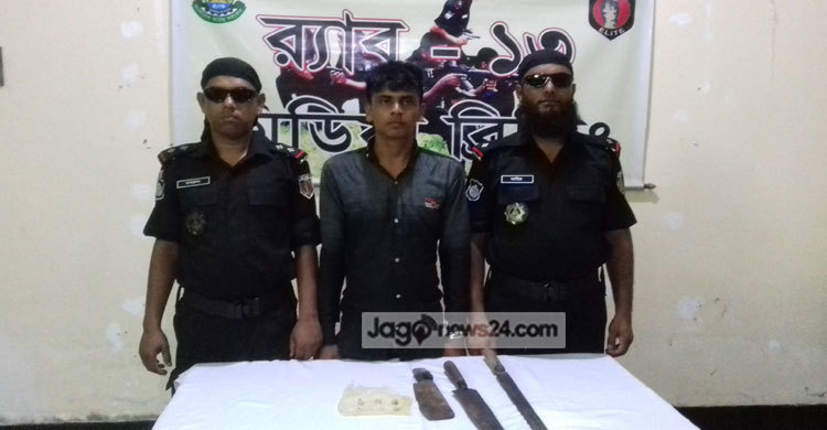 গোবিন্দগঞ্জে মাদক ব্যবসায়ী আটক