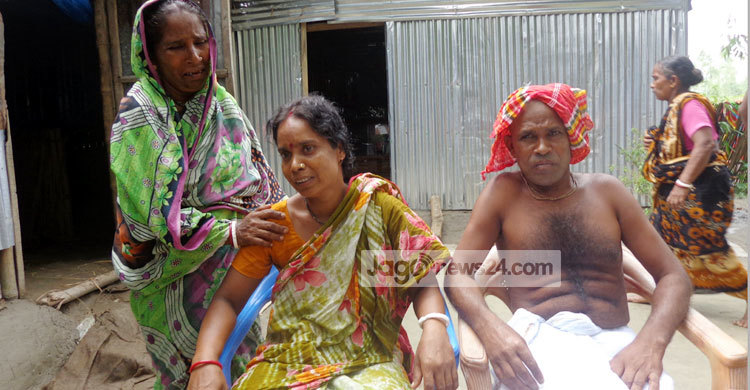 সন্তানের শোকে নির্বাক মা-বাবা!