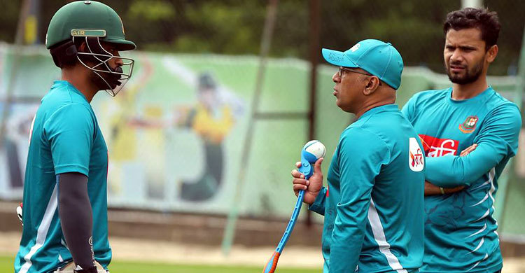 বাংলাদেশের সুবর্ণ সুযোগ দেখছেন হাথুরু