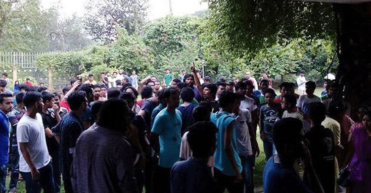 উপাচার্যের বাসা ভাঙচুর : জাবির ৪২ শিক্ষার্থীর জামিন