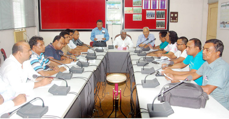 বিএসআরআইতে নিয়োগ নিয়ে পাল্টাপাল্টি সম্মেলন