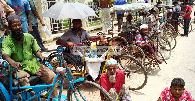‘কাজ দেও, নাইলি ভিক্ষে করতি দেও’