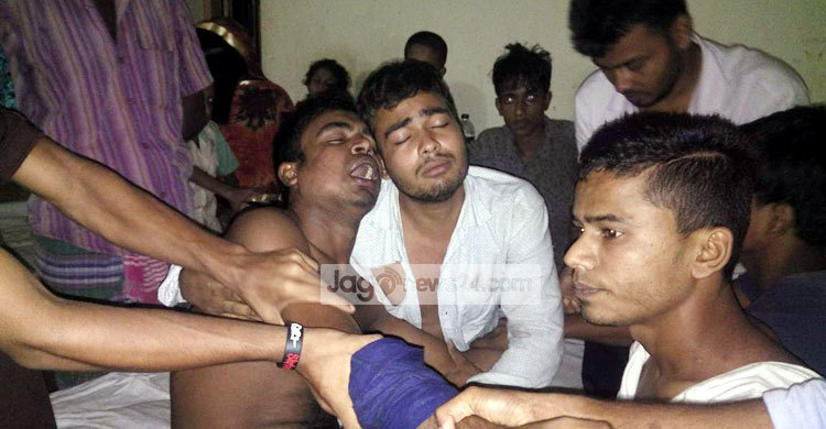 লক্ষ্মীপুরে ছাত্রদলের উপর ছাত্রলীগের হামলা