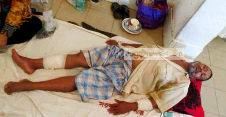 বাবা-মাকে পিটিয়ে কলেজছাত্রীকে অপহরণ