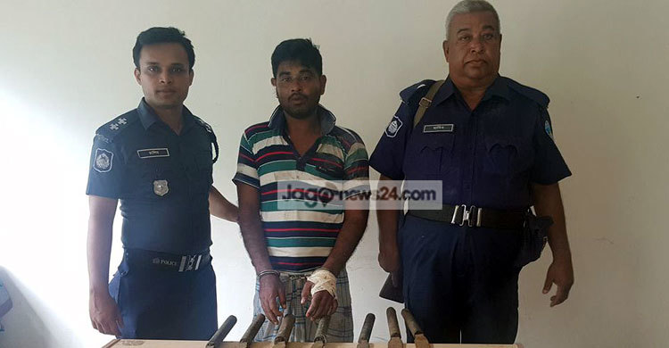 লক্ষ্মীপুরে অপহৃত ৫ জেলে উদ্ধার, জলদস্যু গ্রেফতার