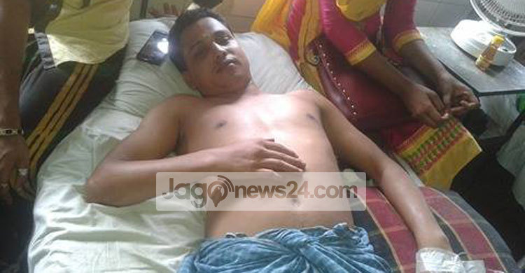 উত্ত্যক্তের প্রতিবাদ করায় ছাত্রলীগ নেতাসহ ৩ জনকে পিটিয়ে আহত