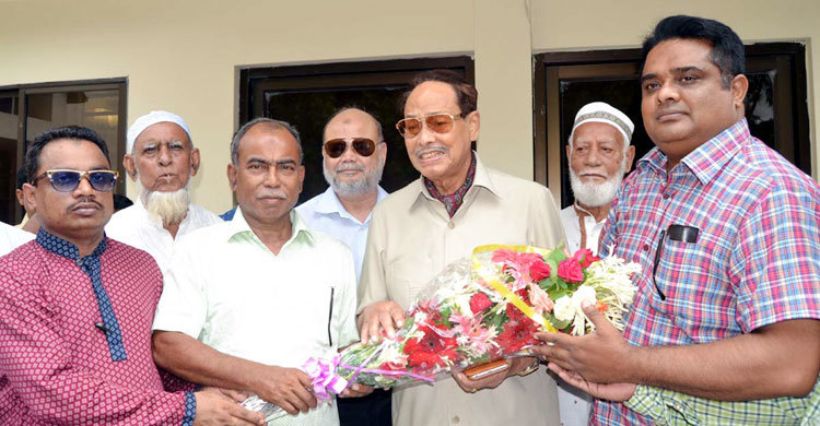 বাজেটে জীবনযাত্রা কঠিন করে তোলা হয়েছে : এরশাদ