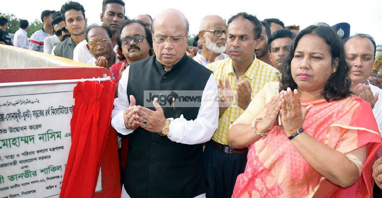 শেখ হাসিনাকে আরও ১০ বছর সুযোগ দিন