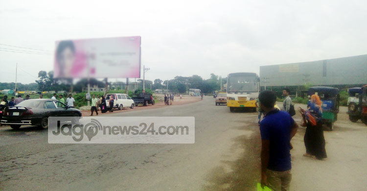 স্বস্তিতে ফিরছে মানুষ