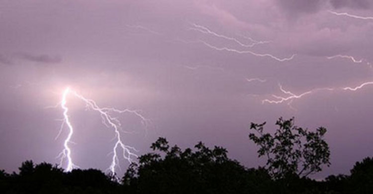 ঠাকুরগাঁওয়ে বজ্রপাতে নিহত ২