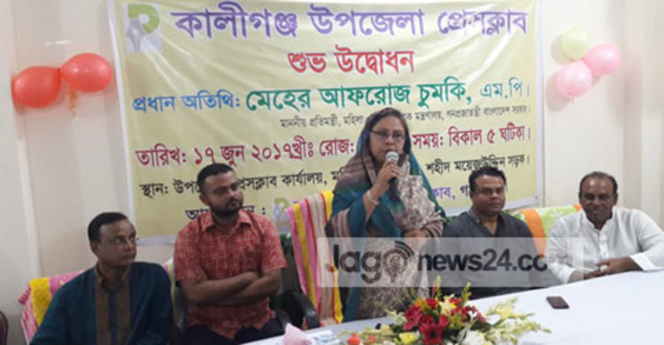 সাংবাদিকরা সমাজকে এগিয়ে নিতে ভূমিকা রাখছেন : চুমকি