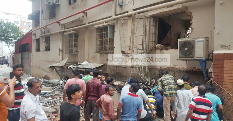 নয়াপাড়ার ১০টি কারখানায় মঙ্গলবার ছুটি