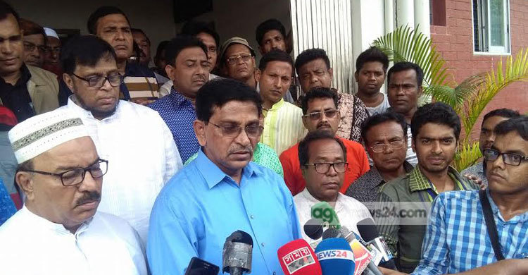 রাষ্ট্রীয় নিরাপত্তার স্বার্থেই খালেদার কার্যালয়ে তল্লাশি : হানিফ