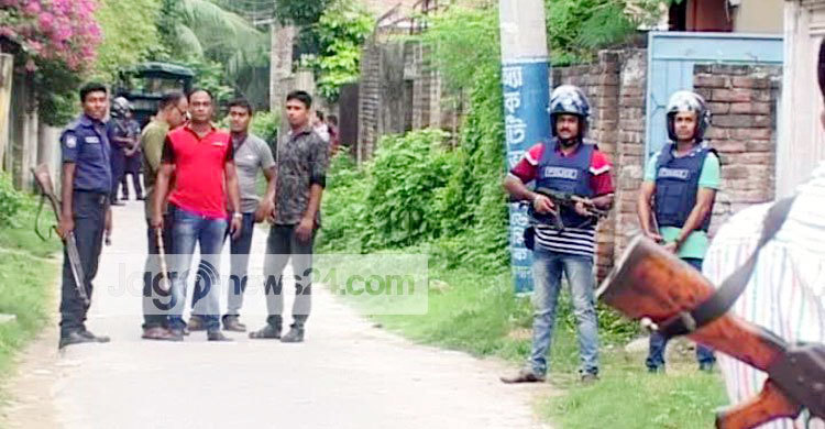 কুষ্টিয়ার ‘জঙ্গি আস্তানায়’ অভিযান শুরু, ১৪৪ ধারা জারি