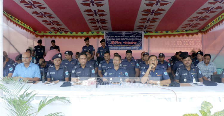 নির্বিঘ্নে যাত্রী পারাপারে এসপির বিশেষ সভা