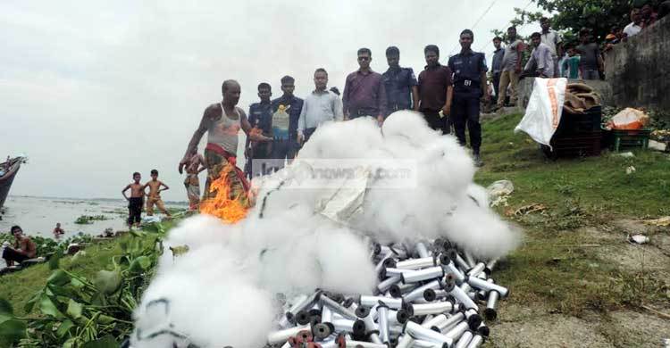 মুন্সিগঞ্জে ৪ লাখ মিটার কারেন্ট জাল জব্দ