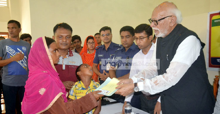 সরকার সকল নাগরিকের সমান অধিকার নিশ্চিত করছে : ভূমিমন্ত্রী