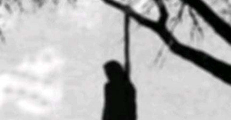 প্রেমিকার বিষপানের কথা শুনেই প্রেমিকের গলায় রশি