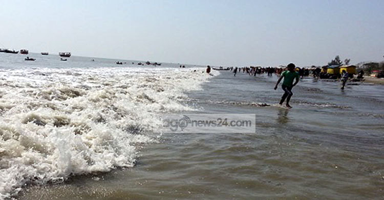 আরও ৪ জেলায় ১০ নং বিপদ সংকেত