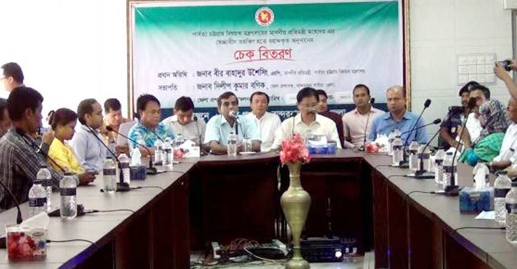 দুর্গম এলাকায় সোলার প্যানেল বিতরণ করা হবে : বীর বাহাদুর