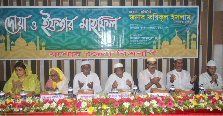 গণতন্ত্রের অস্তিত্ব রক্ষায় লড়াই করতে হবে : তরিকুল 