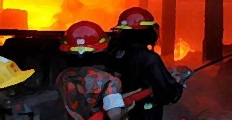 কালিয়াকৈরে পুড়েছে ৩৩ বসতঘর