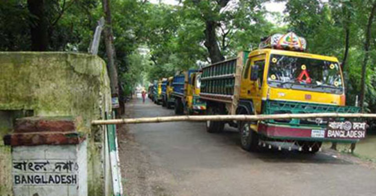 এবার আখাউড়া দিয়ে তেল নিচ্ছে ভারত