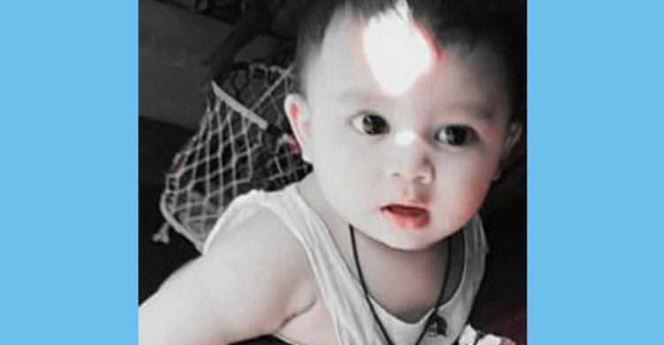 ছাদ থেকে পড়ে শিশুর মৃত্যু