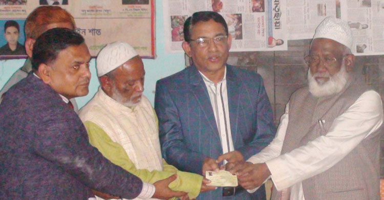 বিএনপি ছেড়ে আ.লীগে যোগ দিলেন মুক্তিযোদ্ধা কমান্ডার