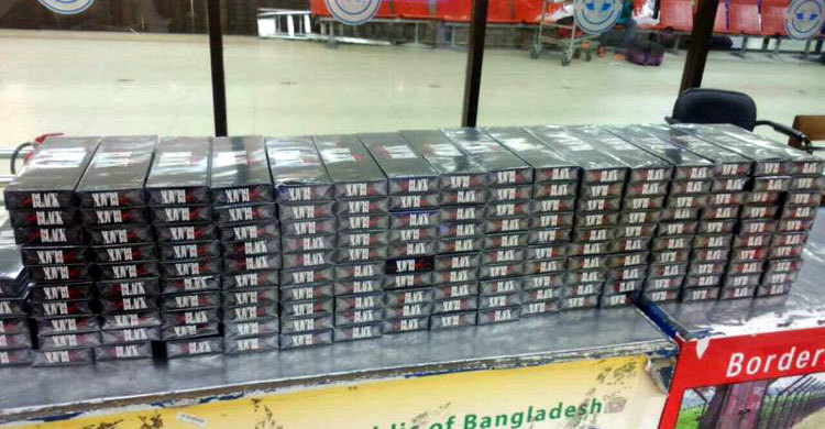 শাহজালালে ৩৬ লাখ টাকার বিদেশি সিগারেট আটক