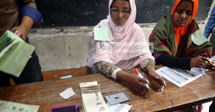 comilla-nirbacon-pic2