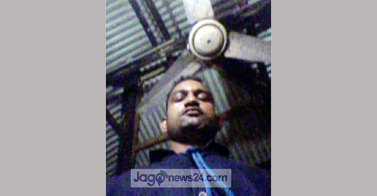 ফাঁসির দড়িতে সেলফি তুললেন যুবক