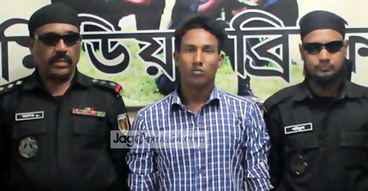 দিনাজপুরে পিস্তলসহ হত্যা মামলার আসামি গ্রেফতার