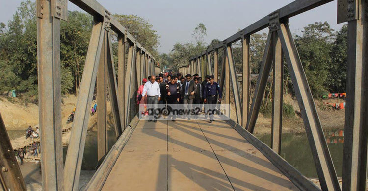 ১৪ দিন পর দিনাজপুর-পার্বতীপুর সড়কে যান চলাচল শুরু