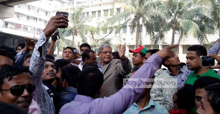 বাধা নেই কিন্তু জায়গা তো এইটুক : ফখরুল