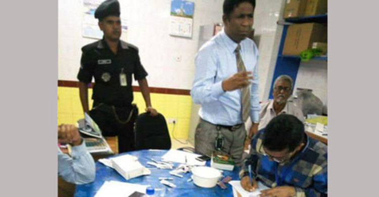 উল্লাপাড়ায় ৬ রেস্তোরাঁ-হাসপাতালকে জরিমানা : দুই জনের কারাদণ্ড